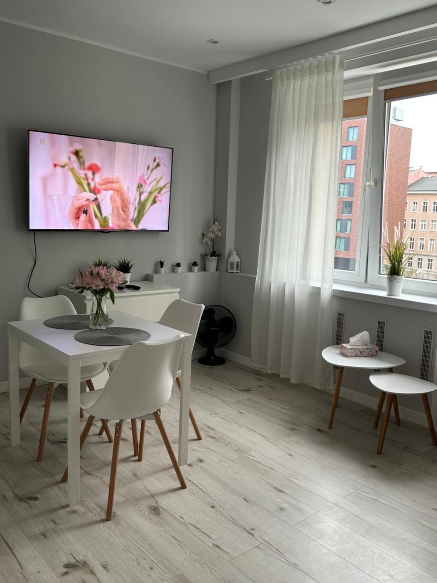 Apartament Na Dworcowej Centrum Parking Gratis Wroclaw Ngoại thất bức ảnh